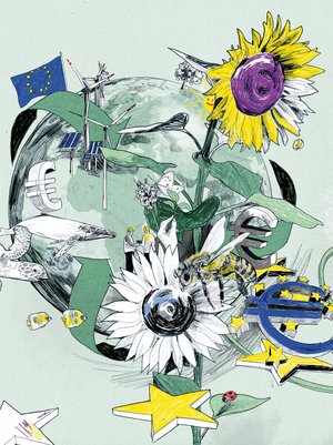 Illustration mit Weltkugel auf grünem Untergrund. Vor und auf der Weltkugel befinden sich Solaranlagen, Windräder, eine EU-Flagge, Tiere, Pflanzen, sowie ein Stromstecker und Geldmünzen.
